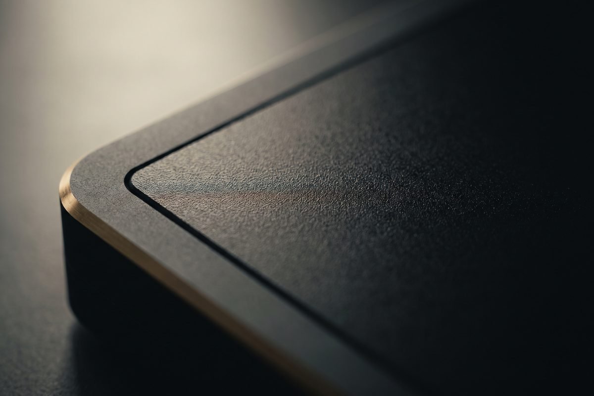 Anti-glare coating, raking light, macro detail render