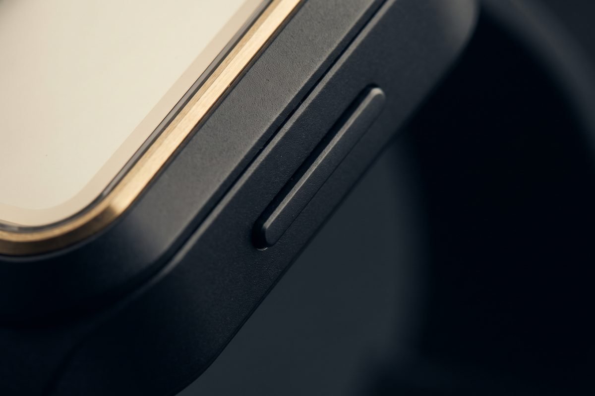 Case seam and side button, macro detail render